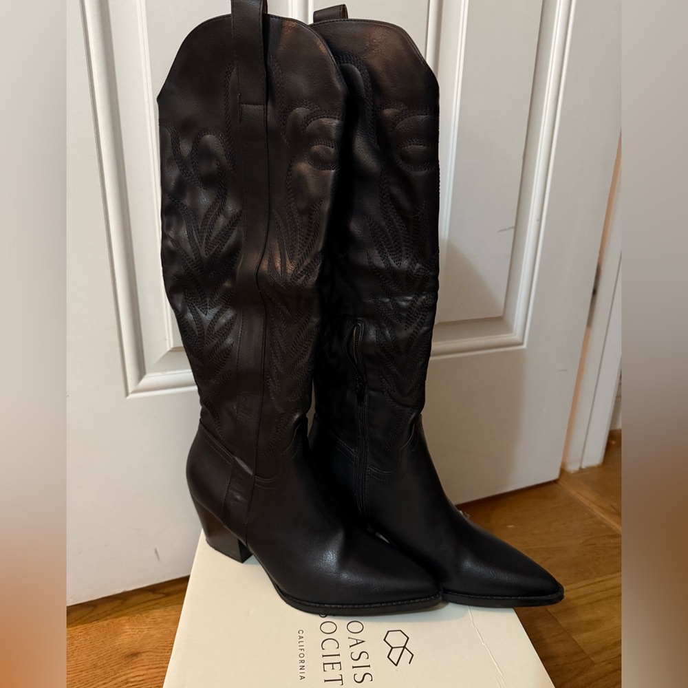 Oasis Society Black Boots - Picture 7 of 7